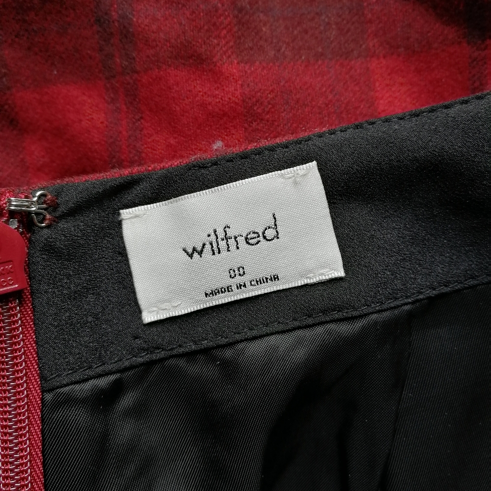 OLD - WILFRED New Wrap Front Skirt Red Plaid 00 Aritzia - Picture 5 of 7